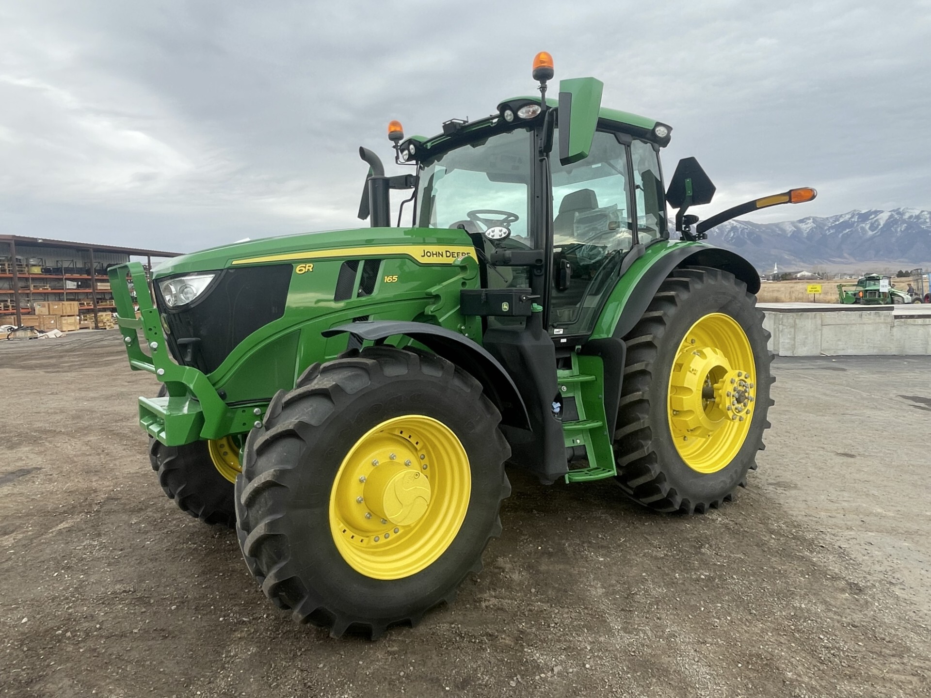 2023 John Deere 6R 165 Image 1