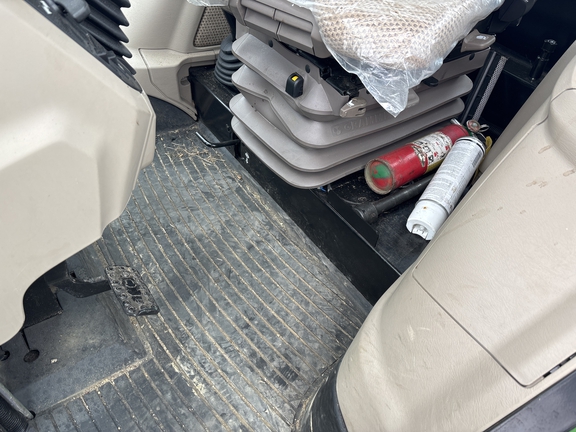 Used 2024 John Deere 6105E Cab Utility Tractors at Koenig Equipment in Greenville, OH - Photo18