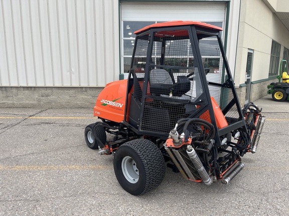 Used 2015 Jacobsen LF-550 Fairway Mowers at Horizon Ag & Turf in Edmonton West, AB - Photo2