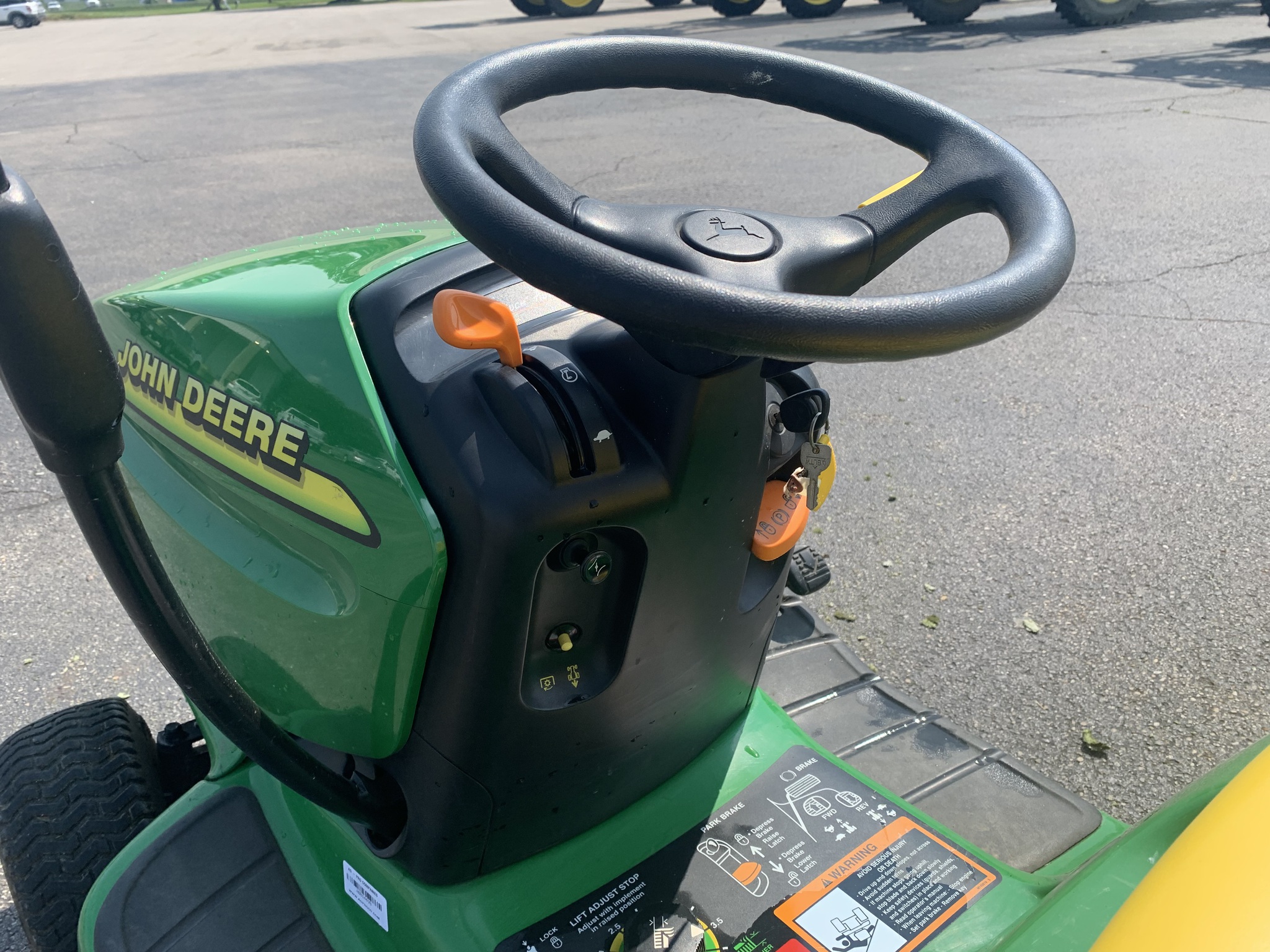 2000 John Deere LT166 Image 7