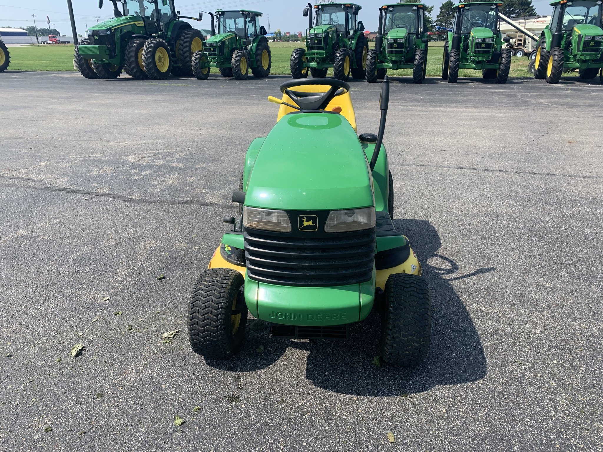 2000 John Deere LT166 Image 3