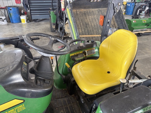 Photo of 2006 John Deere 3520