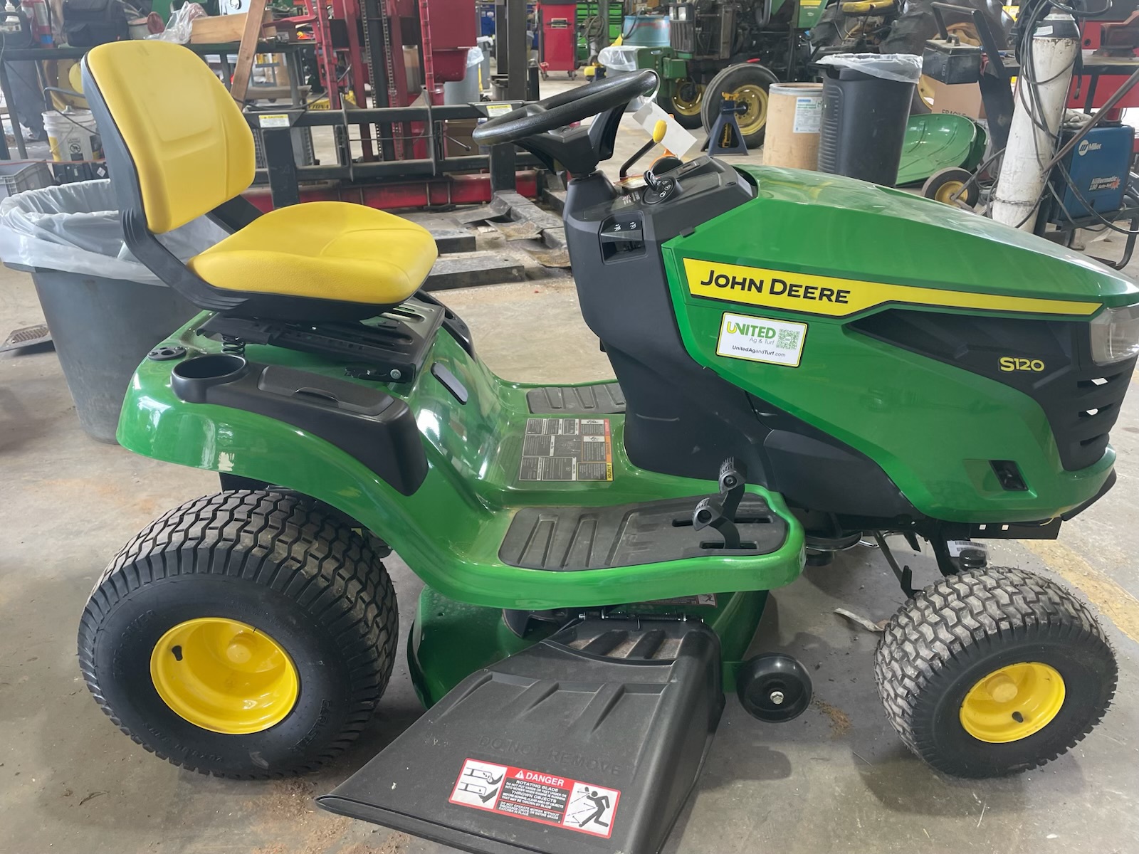 2025 John Deere S120 Image 4