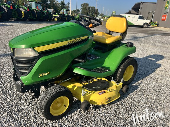 Photo of 2015 John Deere X320