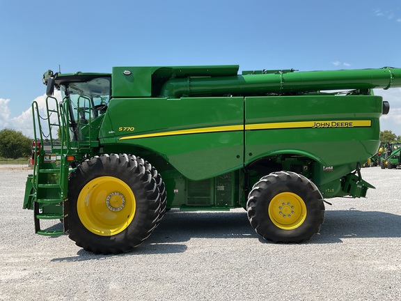 Photo of 2024 John Deere S770