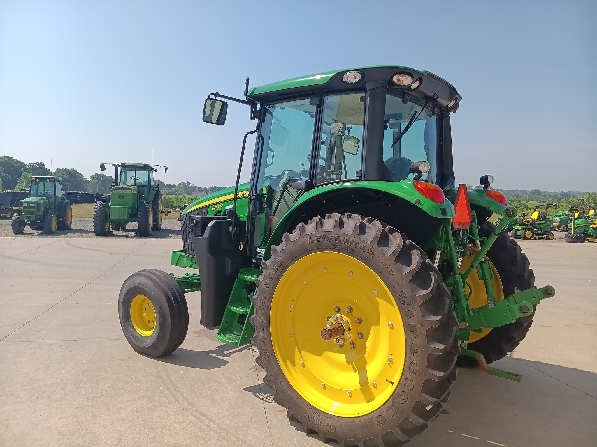 2023 John Deere 6110M Image 5