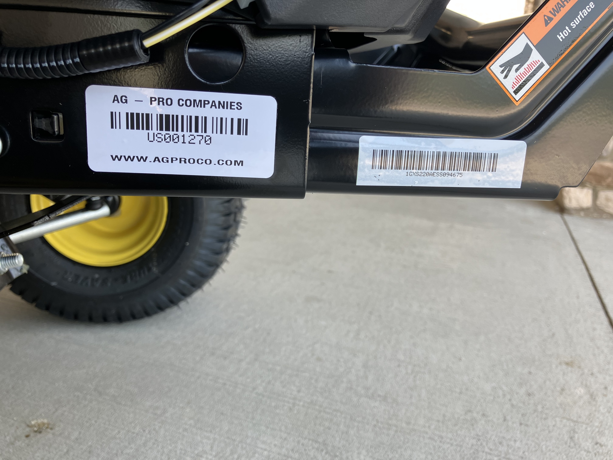 2025 John Deere S220 Image 9