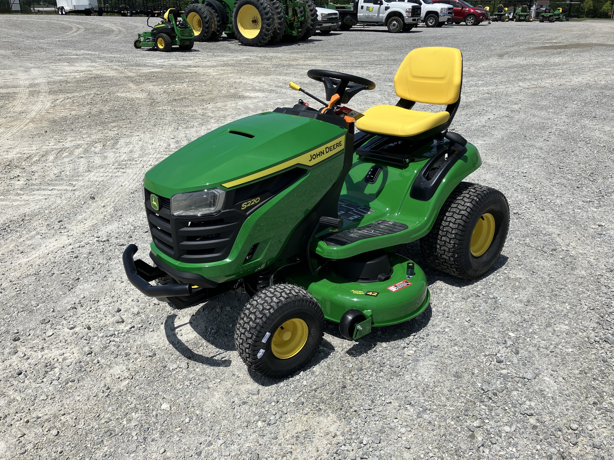 2025 John Deere S220 Image 4