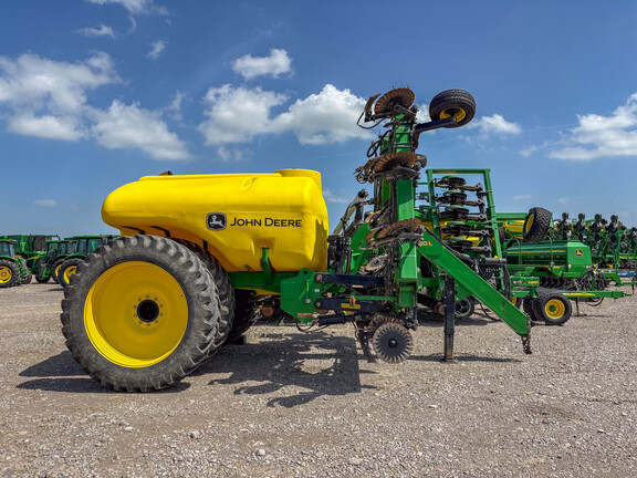 Used 2013 John Deere 2510L Nutrient Application at Koenig Equipment in Anna, OH - Photo0