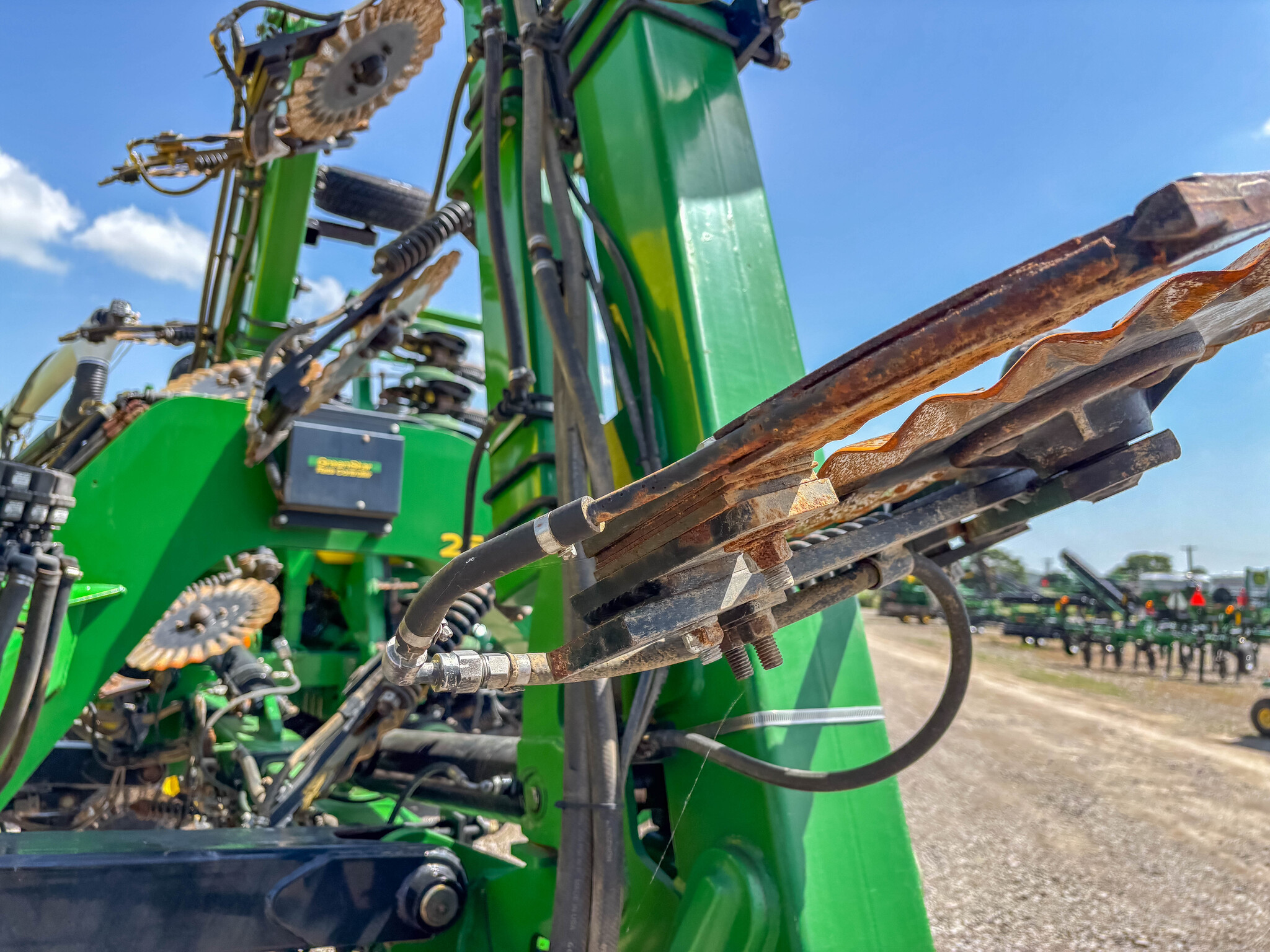 Used 2013 John Deere 2510L Nutrient Application at Koenig Equipment in Anna, OH - PhotoXL5