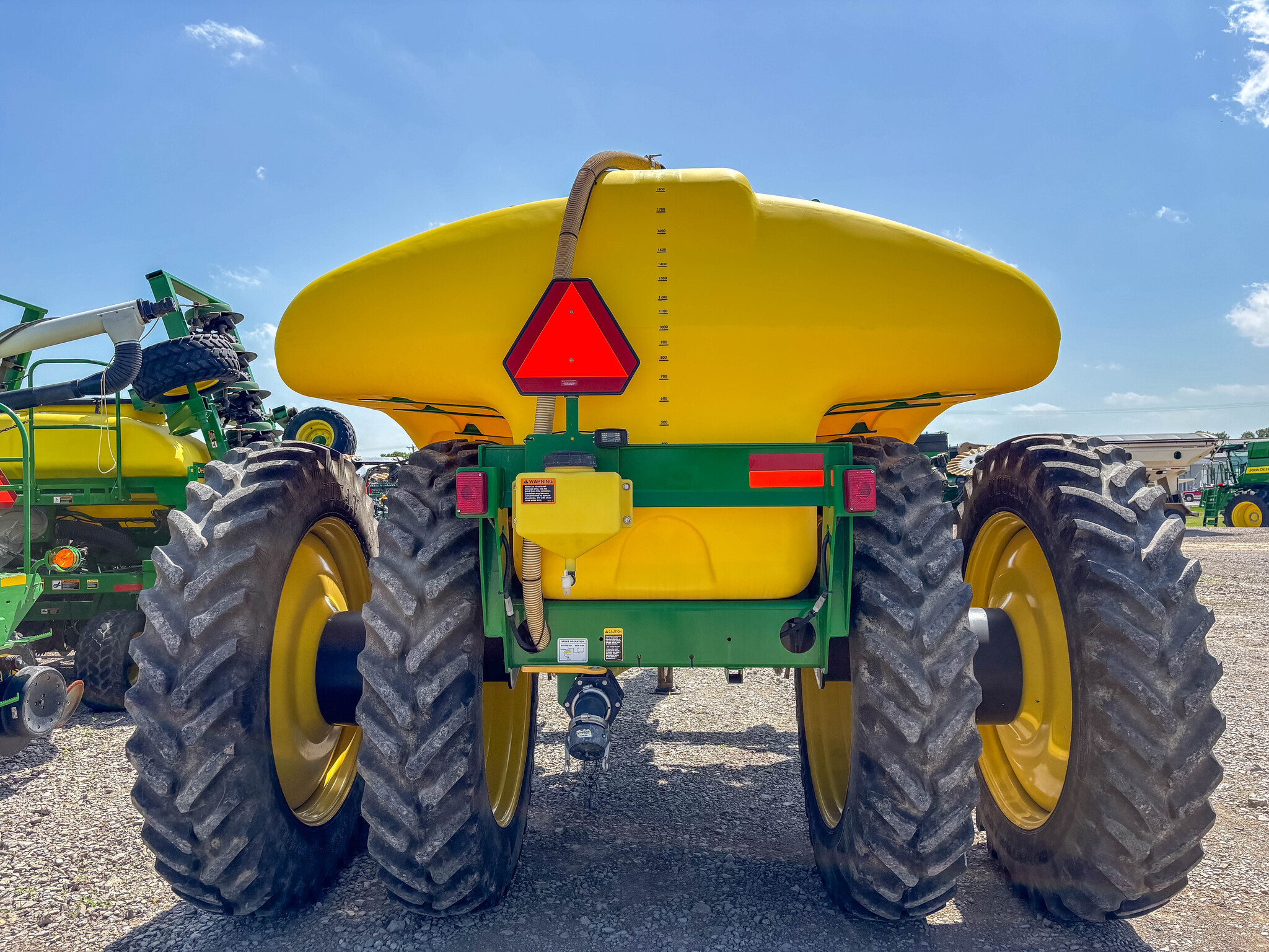 Used 2013 John Deere 2510L Nutrient Application at Koenig Equipment in Anna, OH - PhotoXL7