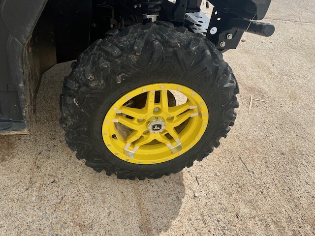  2021 John Deere XUV 835M at Heritage Tractor in West Plains, MO