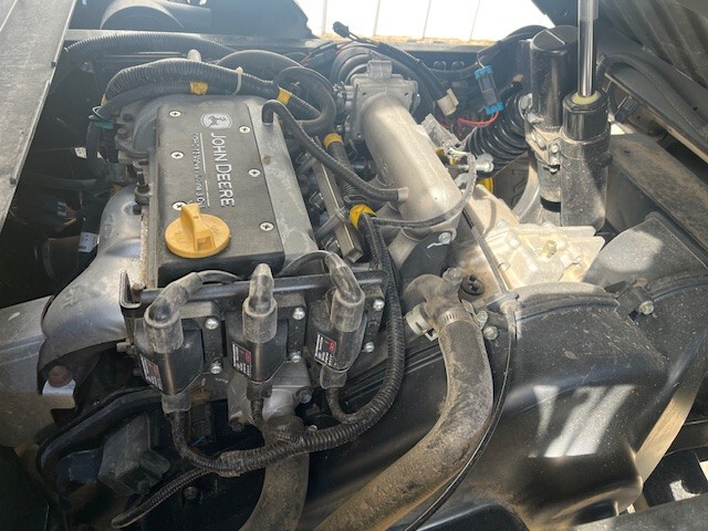  2021 John Deere XUV 835M at Heritage Tractor in West Plains, MO