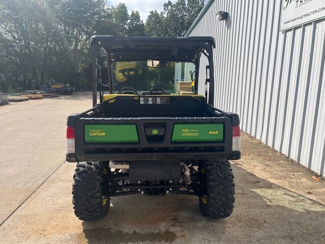  2021 John Deere XUV 835M at Heritage Tractor in West Plains, MO