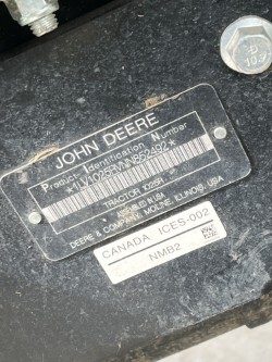 2022 John Deere 1025R Image 6
