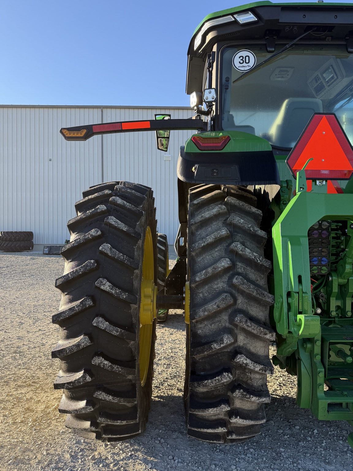 2024 John Deere 8R 340 Image 18
