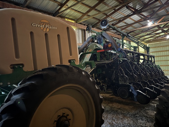 2012 Great Plains YP1625A-32TR - Photo13