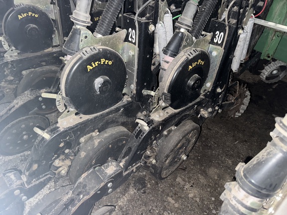 2012 Great Plains YP1625A-32TR - Photo8