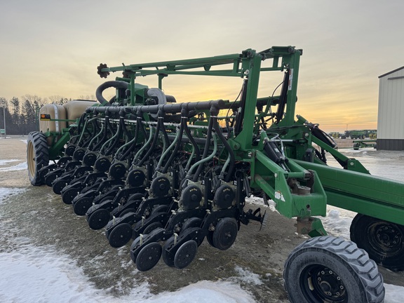 2012 Great Plains YP1625A-32TR - Photo2