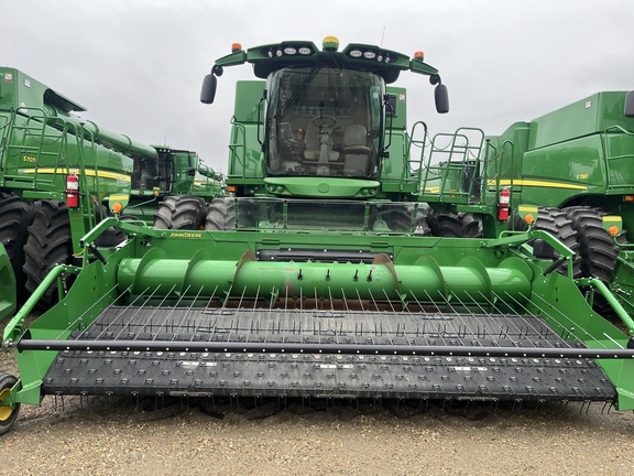 Used 2020 John Deere S780 Combines at Horizon Ag & Turf in Edmonton West, AB - Photo4