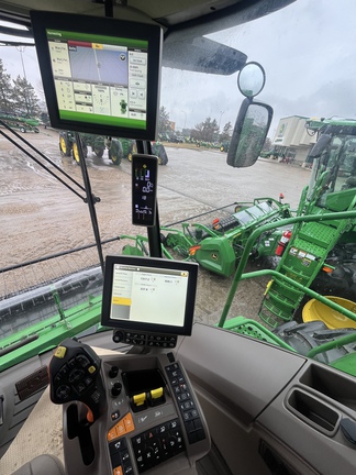 Used 2020 John Deere S780 Combines at Horizon Ag & Turf in Edmonton West, AB - Photo14