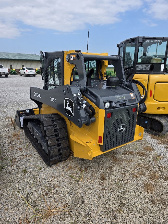 2025 John Deere 325G Image 2
