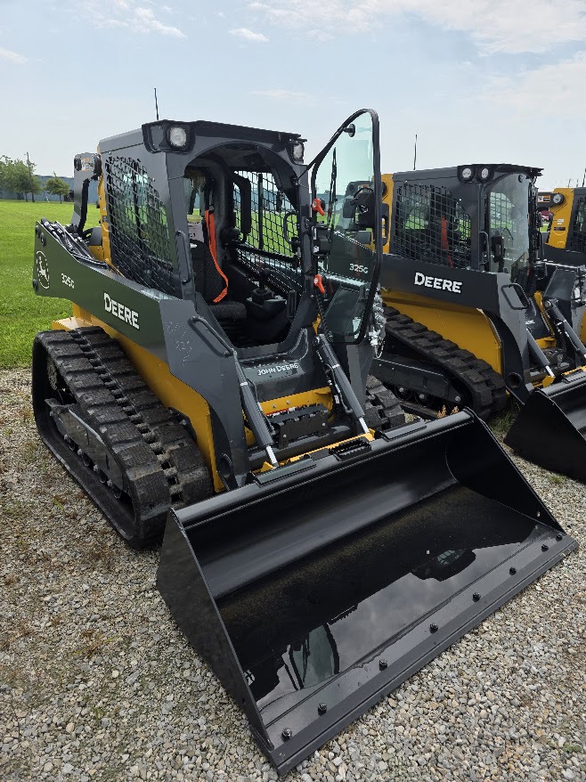 2025 John Deere 325G Image 4