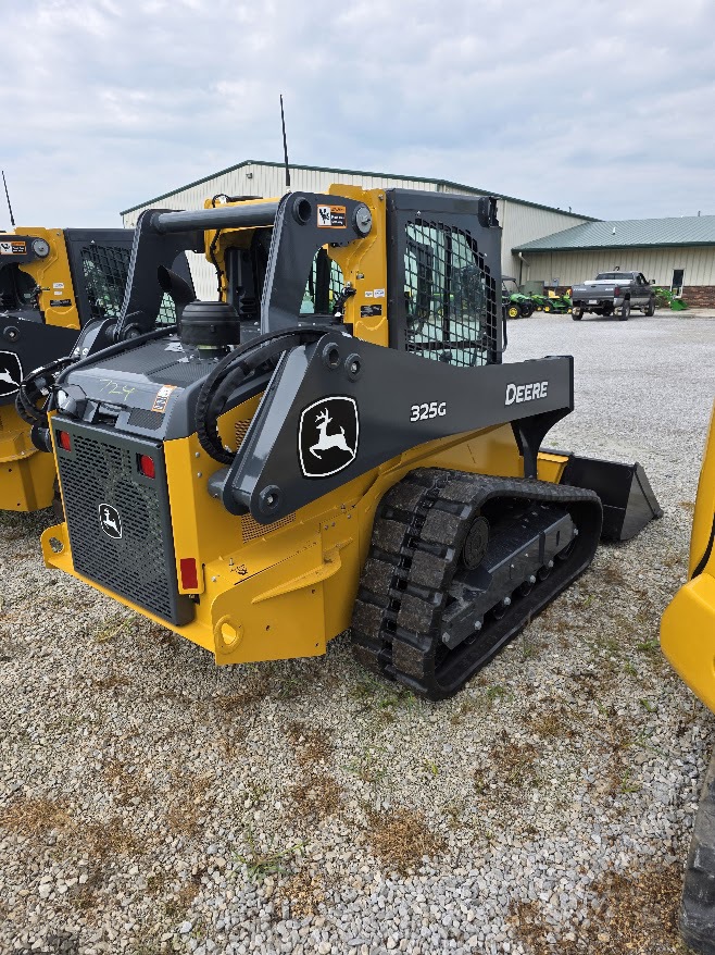 2025 John Deere 325G Image 3