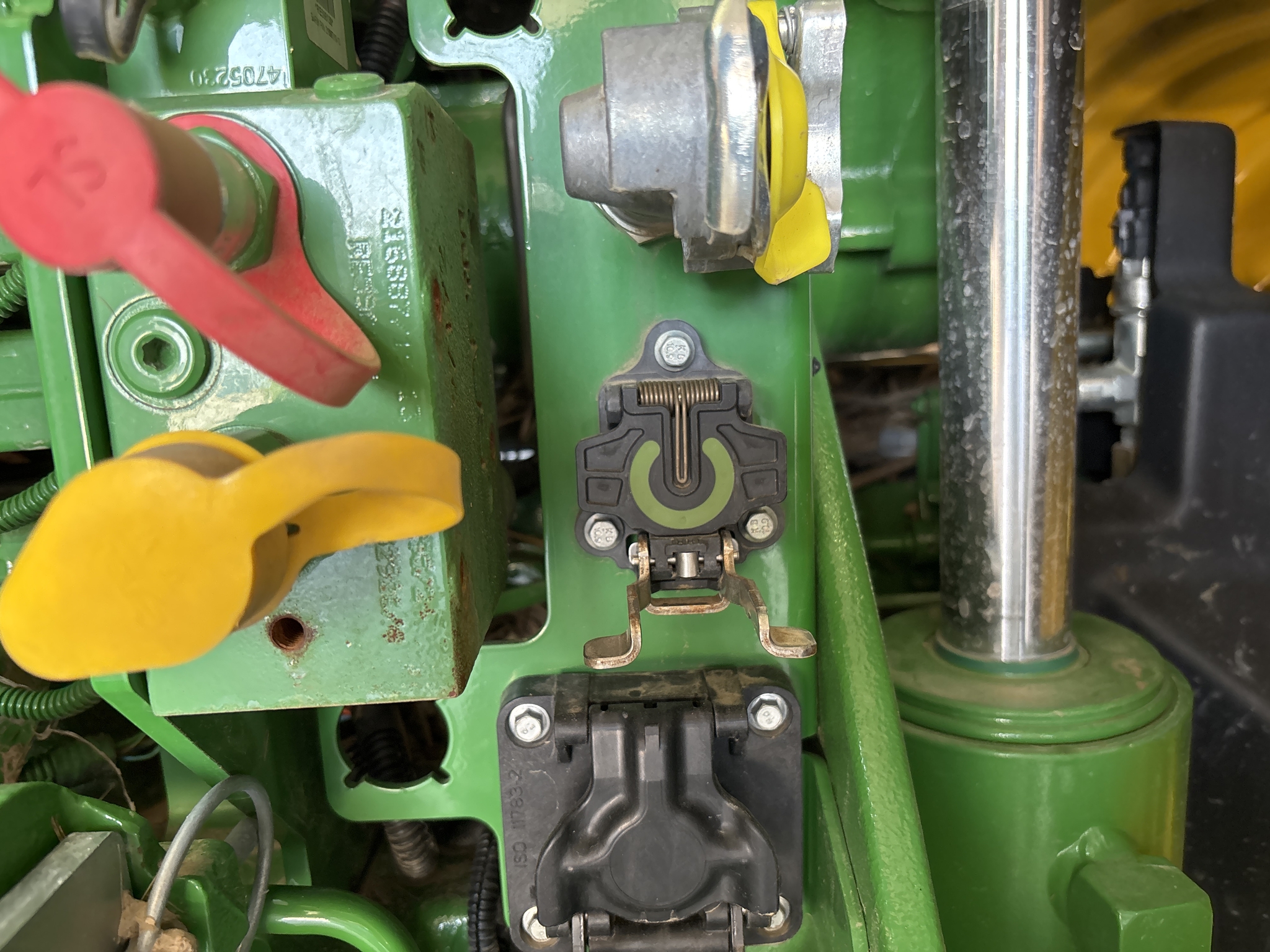 Used 2025 John Deere 8R 310 Row Crop Tractors at Koenig Equipment in Urbana, OH - PhotoXL13