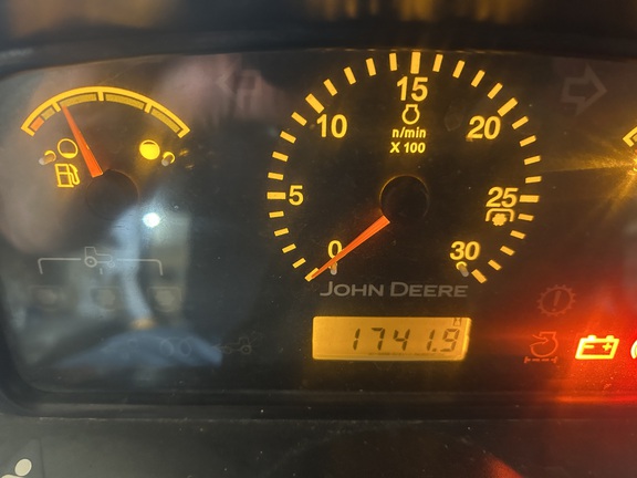 2006 John Deere 3120 (13th thumbnail)