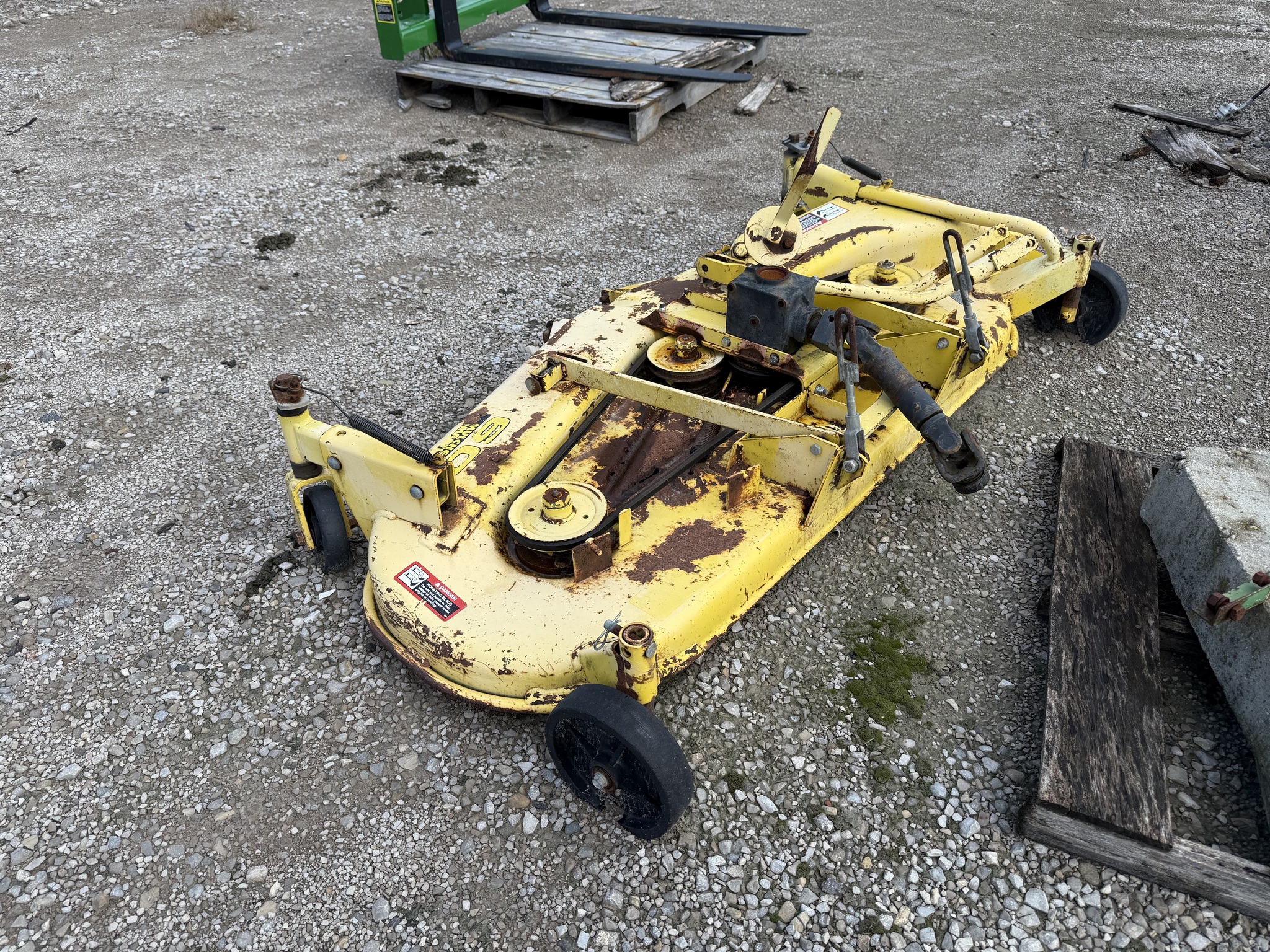 John Deere 2734 Image 3