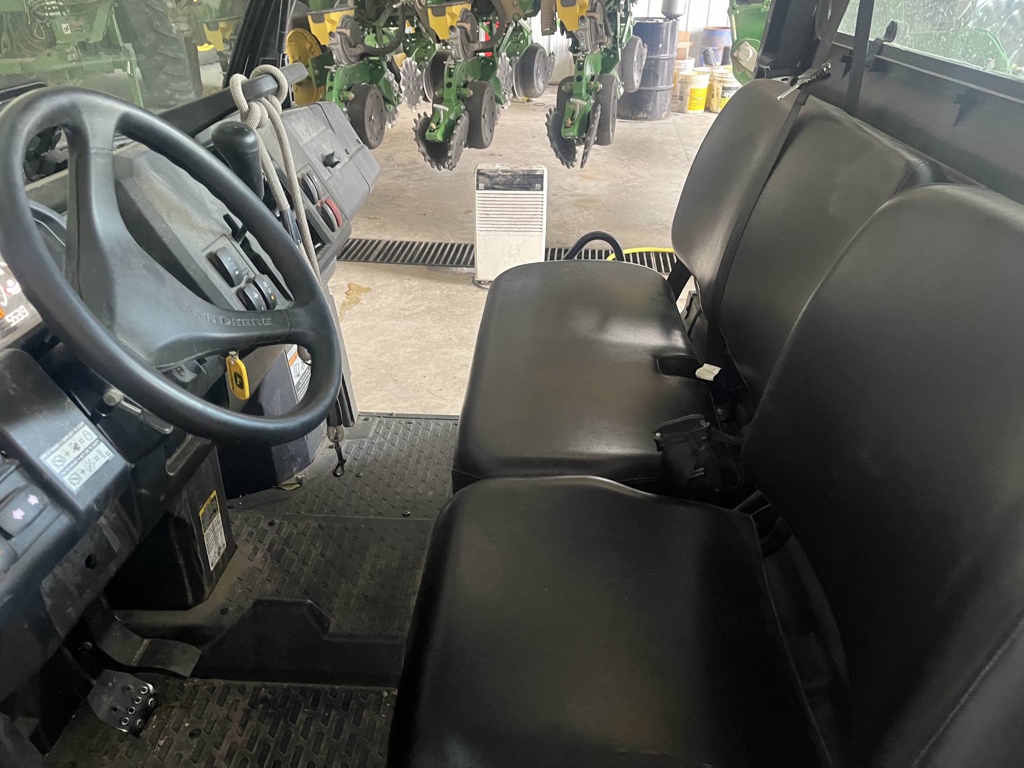 2023 John Deere XUV 835M Image 11