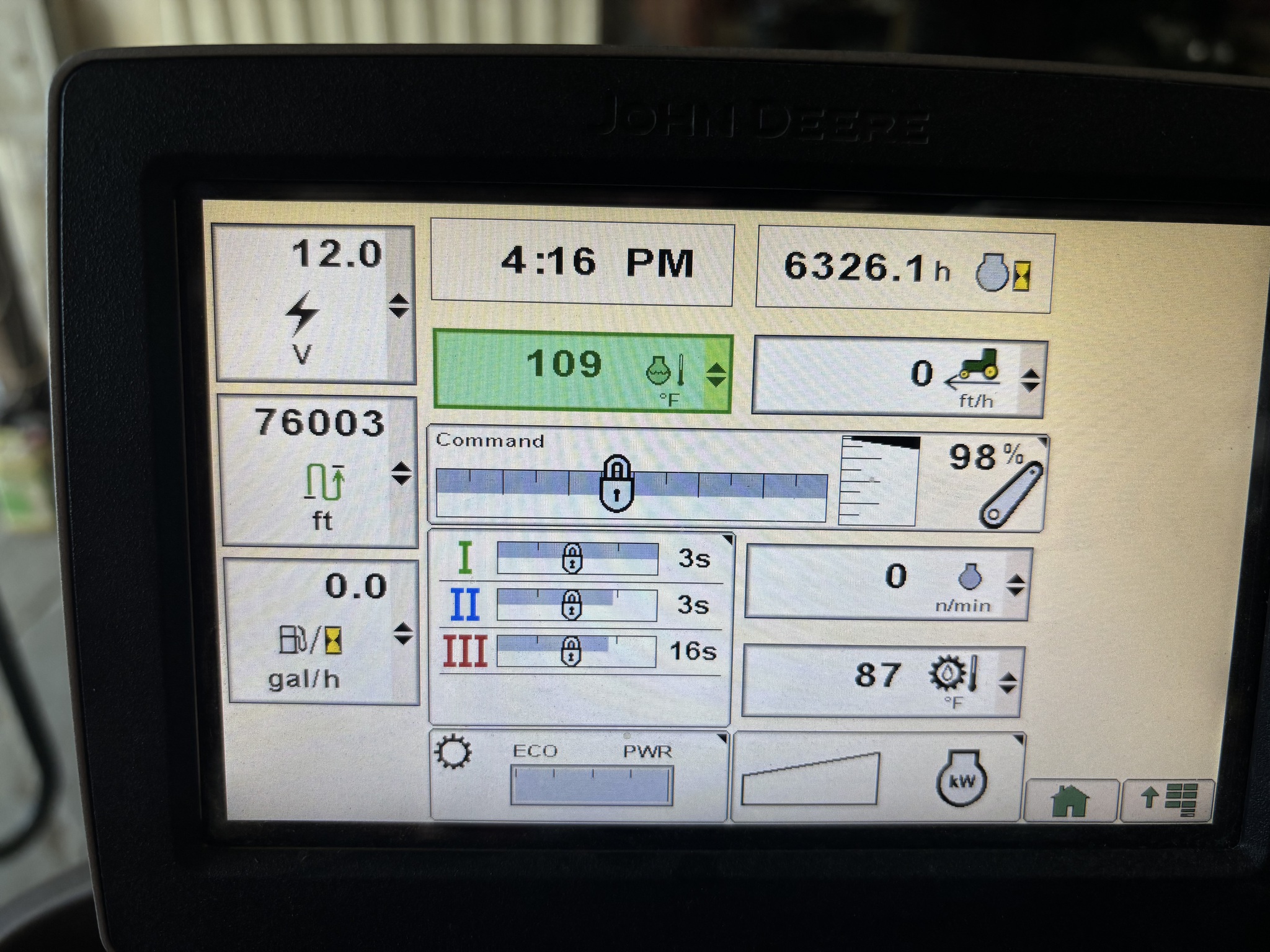 2013 John Deere 6190R Image 12
