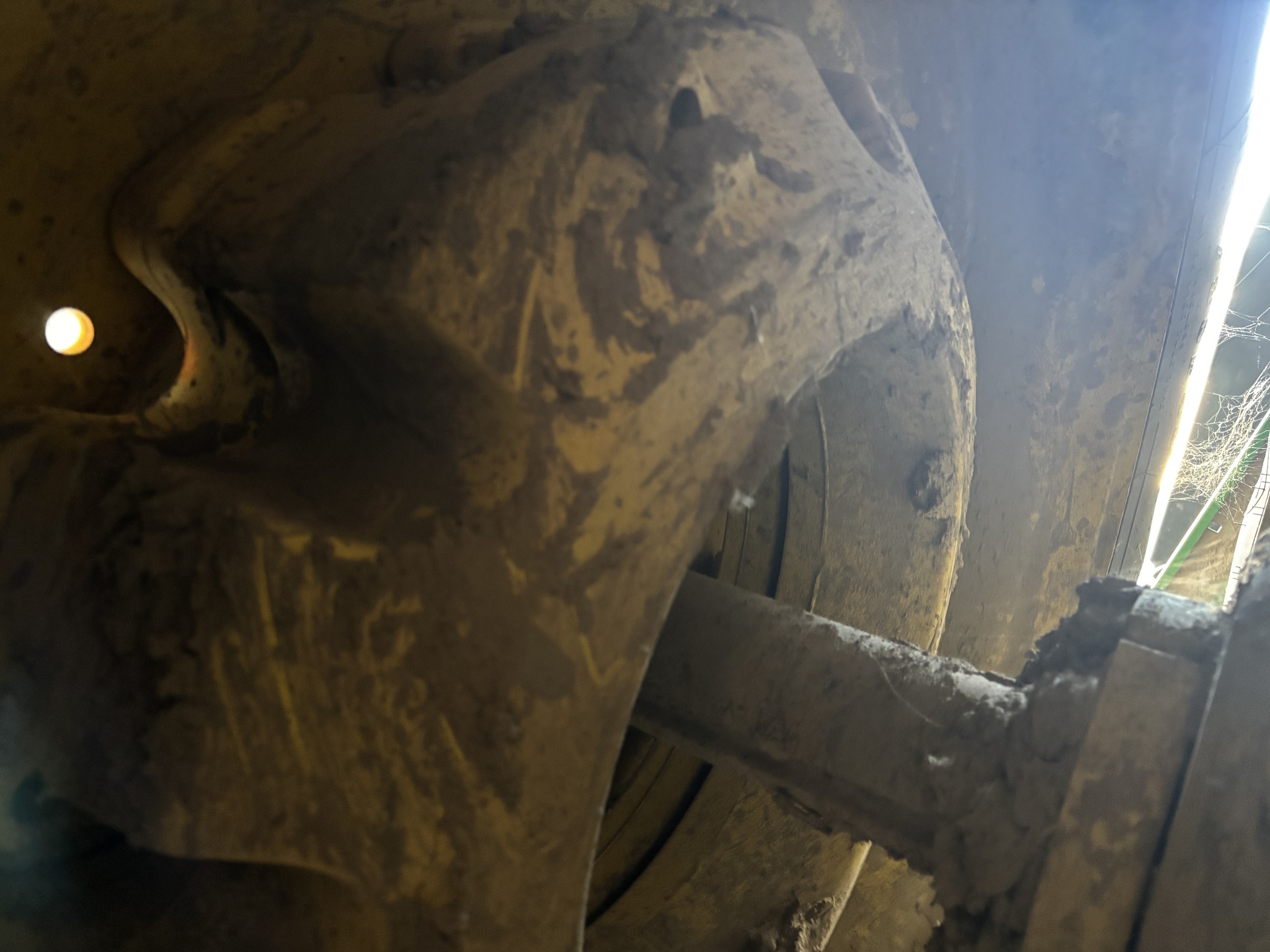 2013 John Deere 6190R Image 6