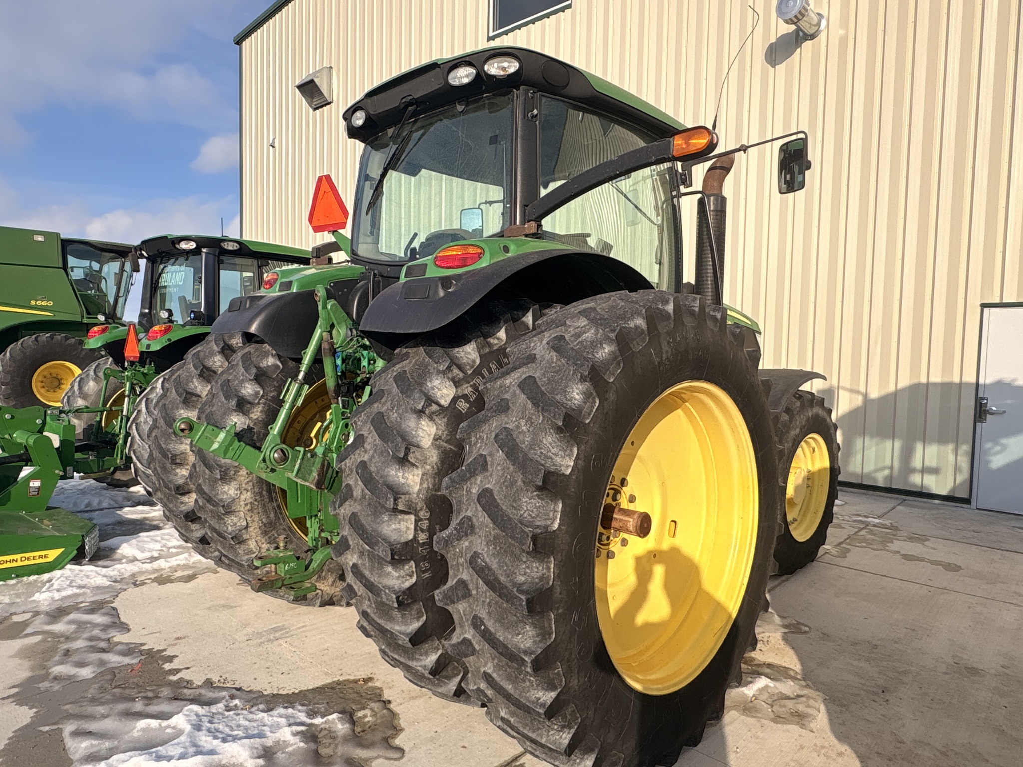 2013 John Deere 6190R Image 6