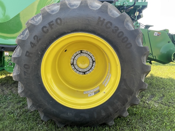 Used 2025 John Deere X9 1100 Combines at Horizon Ag & Turf in Westlock, AB - Photo12