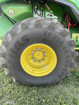 Used 2025 John Deere X9 1100 Combines at Horizon Ag & Turf in Westlock, AB - Photo14