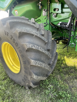 Used 2025 John Deere X9 1100 Combines at Horizon Ag & Turf in Westlock, AB - Photo15