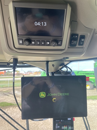 Used 2025 John Deere X9 1100 Combines at Horizon Ag & Turf in Westlock, AB - Photo10