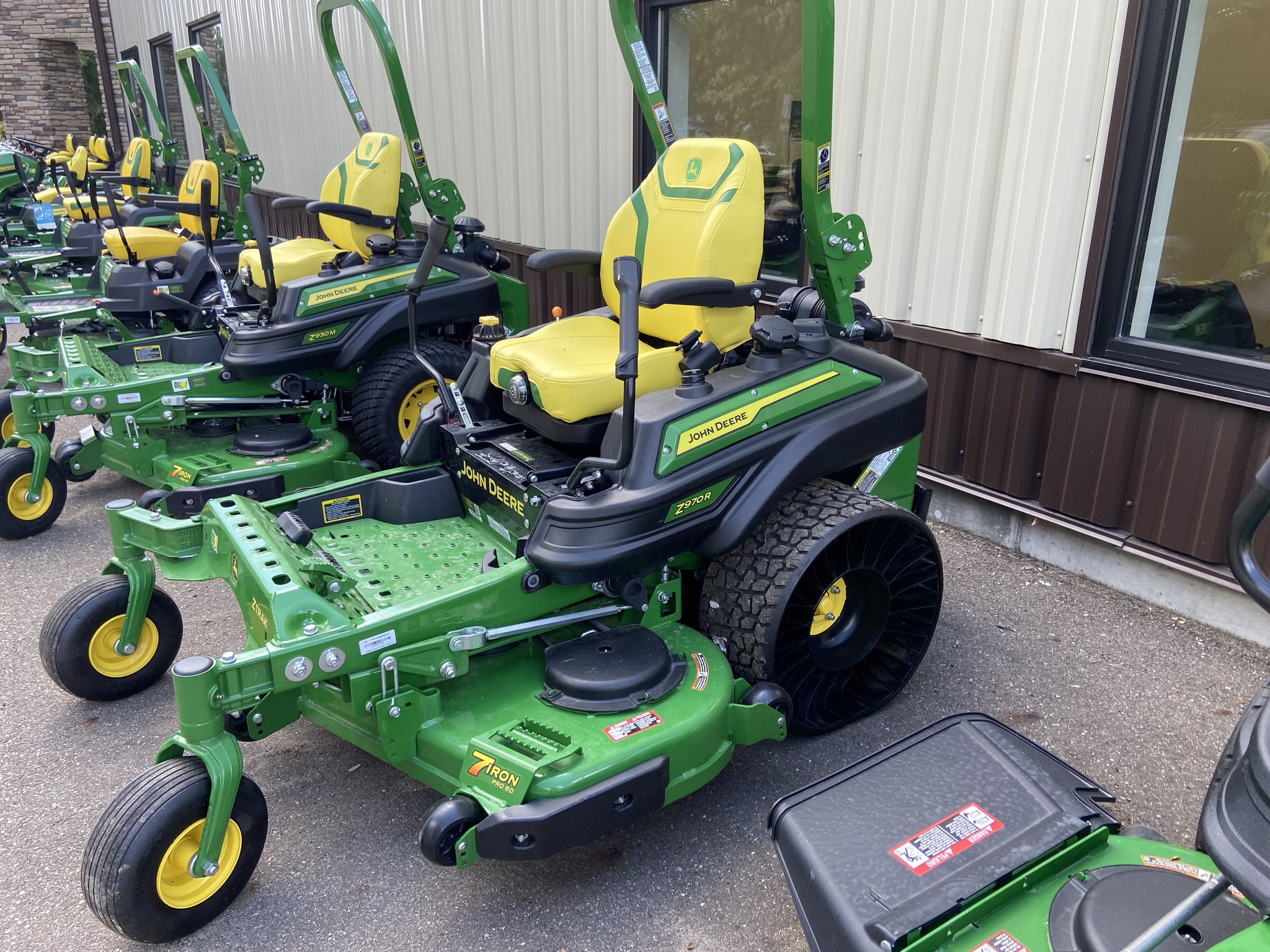 2025 John Deere Z970R Image 1