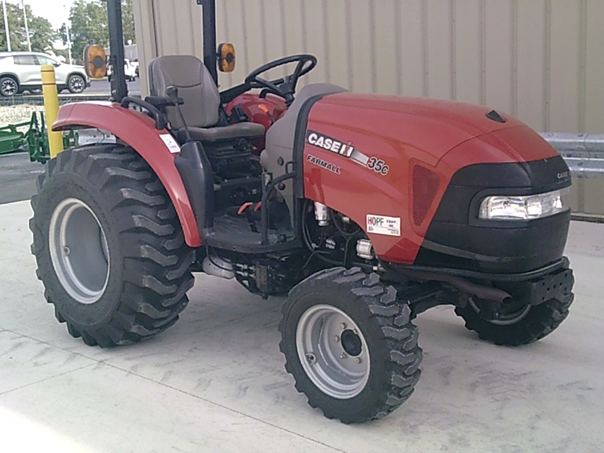 2014 Case IH Farmall 35C Image 1