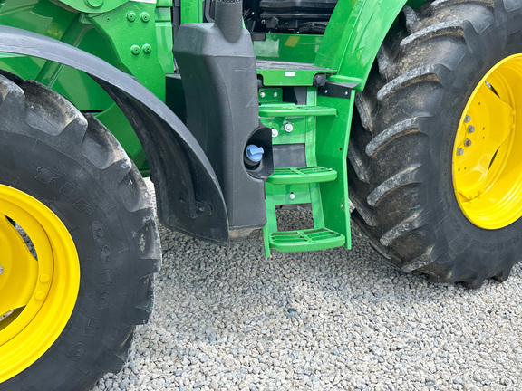 2024 John-Deere 6120M