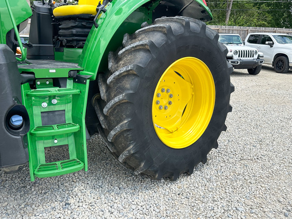 2024 John-Deere 6120M