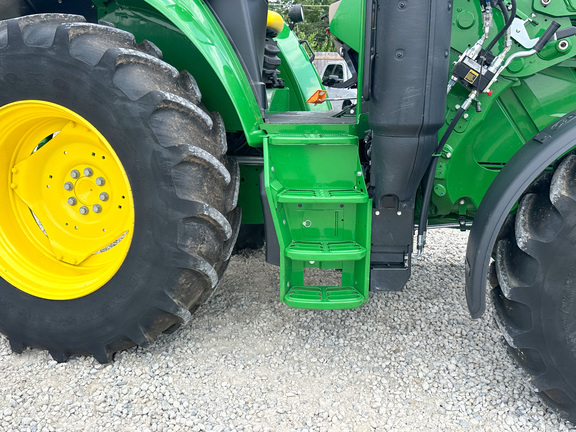 2024 John-Deere 6120M