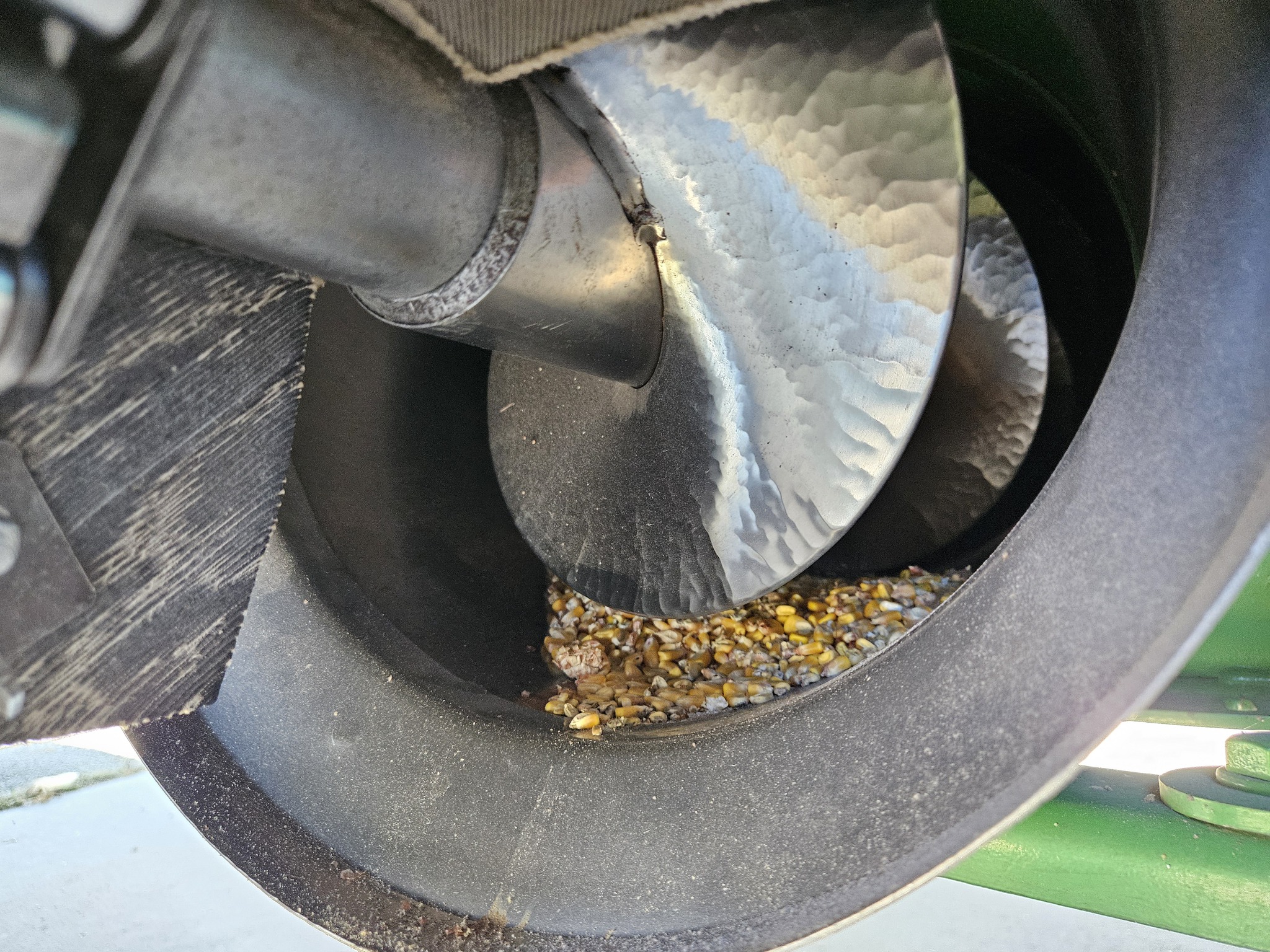 2017 John Deere S680 Image 15