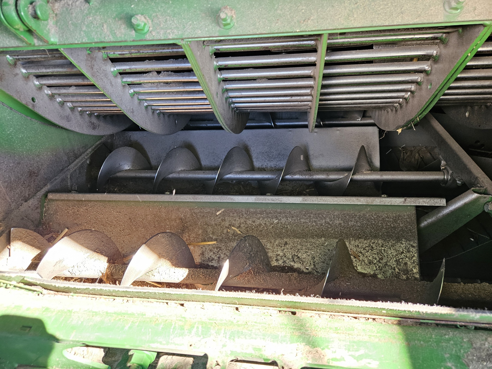2017 John Deere S680 Image 8