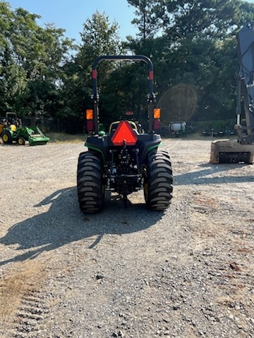 2025 John Deere 3032E Image 3