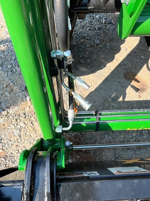 2025 John Deere 3032E Image 5