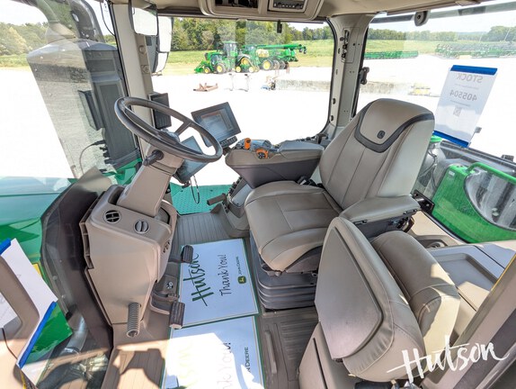 Photo of 2025 John Deere 9R 440