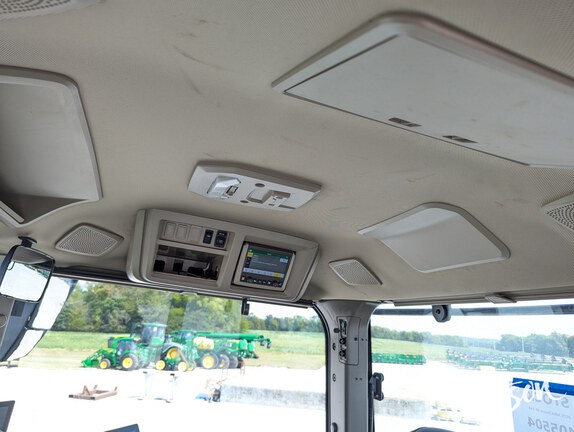 Photo of 2025 John Deere 9R 440